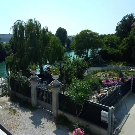 Fiorita Bed & Breakfast 2*
