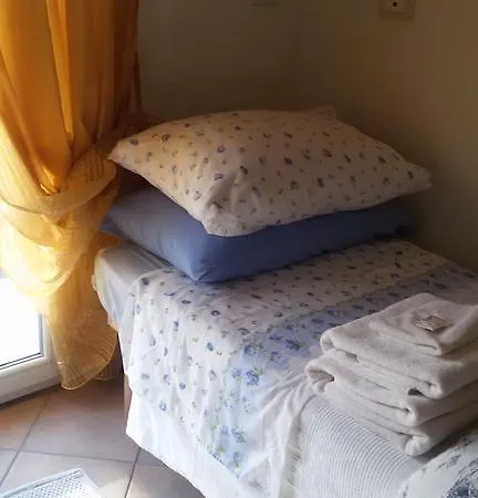 Fiorita לינה וארוחת בוקר 3*