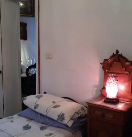 לינה וארוחת בוקר Fiorita