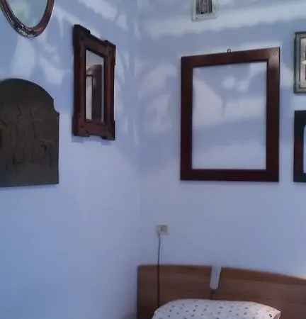 Fiorita לינה וארוחת בוקר 3*