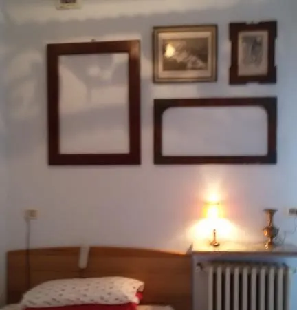 לינה וארוחת בוקר Fiorita