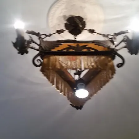 Fiorita לינה וארוחת בוקר