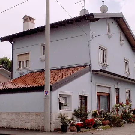 Fiorita 3* מונפלקונה